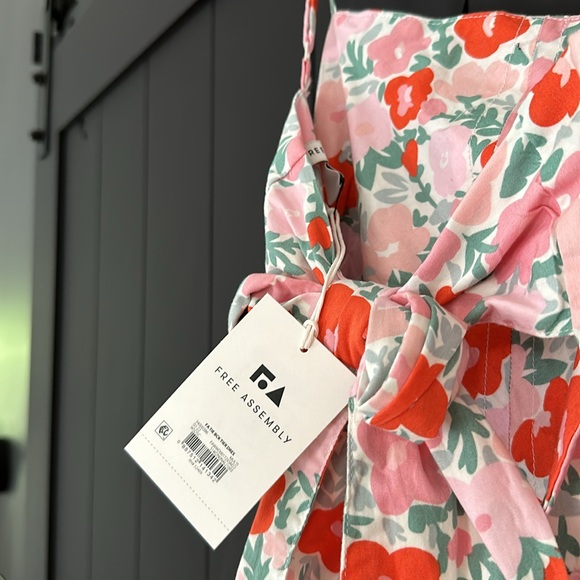 Free Assembly Floral Dress - Picture 5 of 6